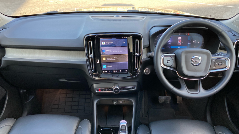 Volvo XC40 2.0 B3P Ultra Dark 5dr Auto Petrol Estate